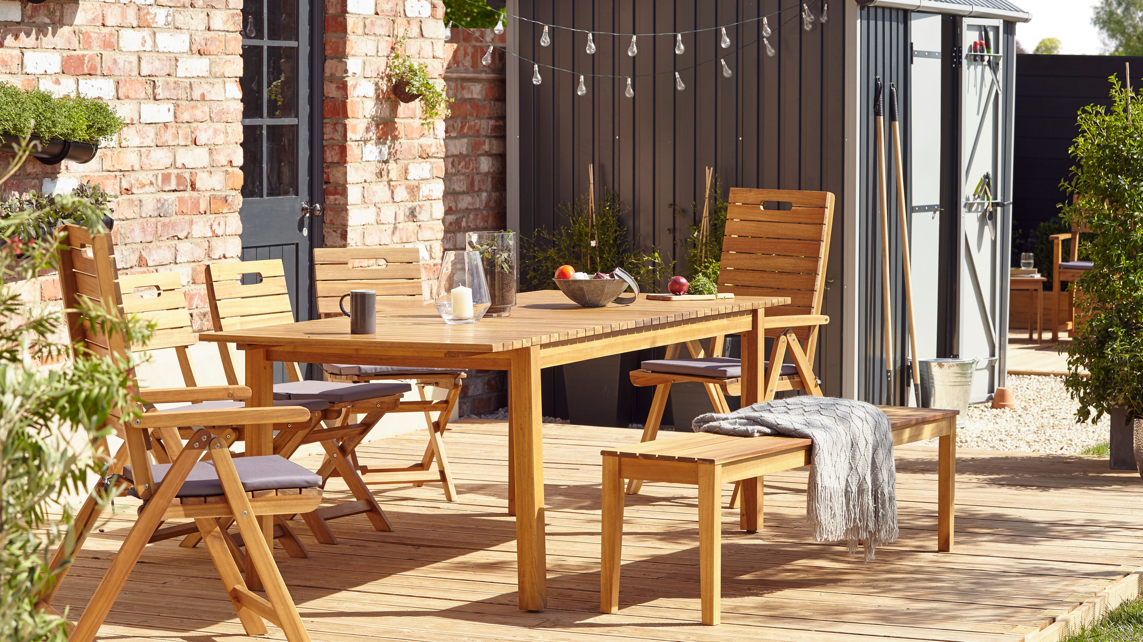 Maintain Garden Furniture