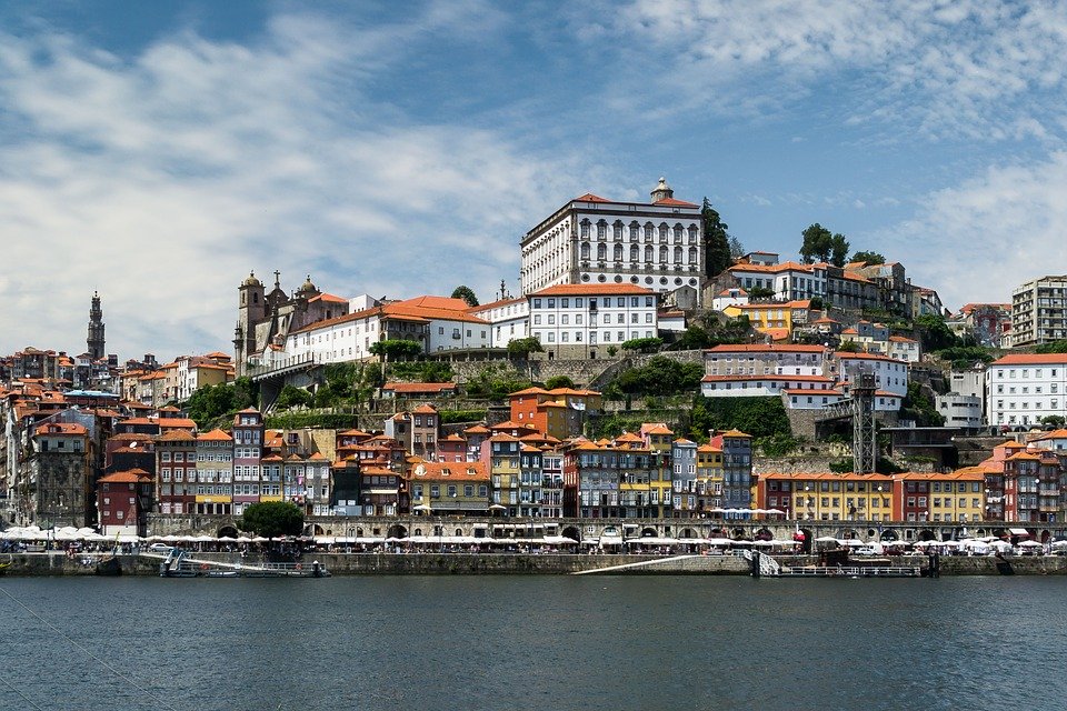 6 Reasons Moving To Portugal Could Benefit You